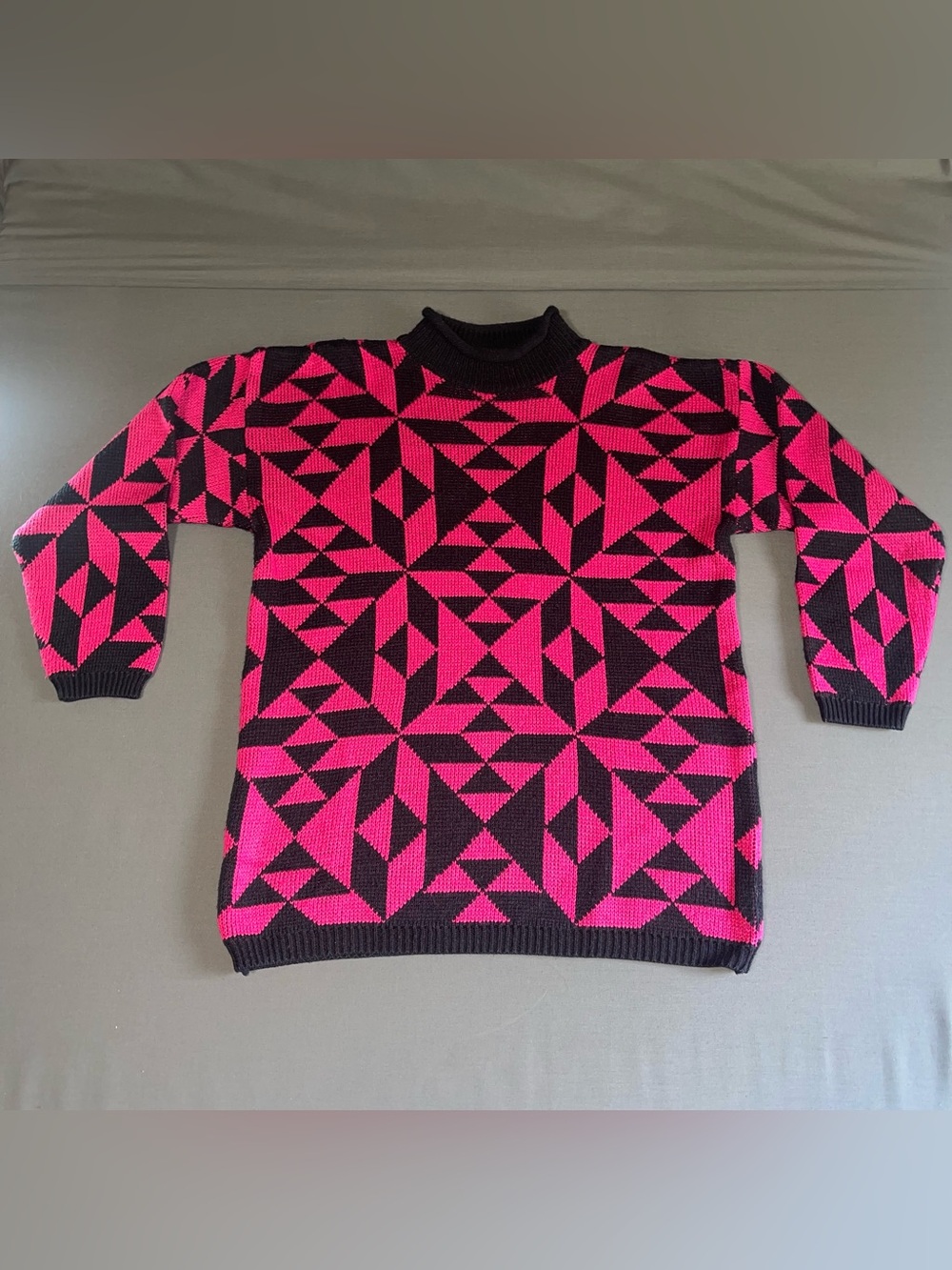 Vintage 90's Stefano International Knit Sweater Women’s Size Small Pink & Black